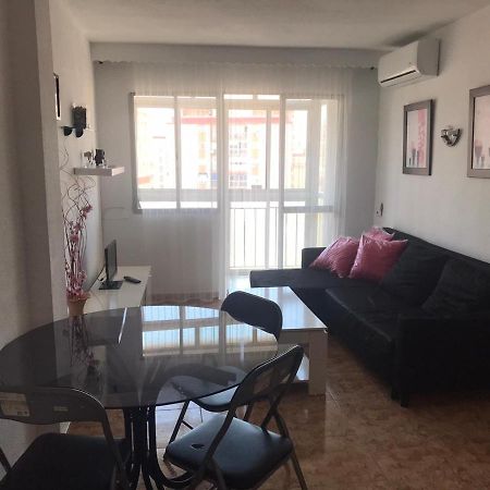 4 Dorm Cerca De Playa Y Centro Ciudad Apartment Malaga Luaran gambar